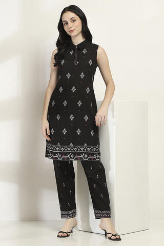 Rangriti Black Viscose Blend Straight Kurta Set in Black