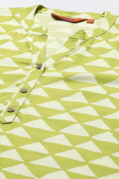 Lime Green LIVA Straight Printed Kurta image number 1