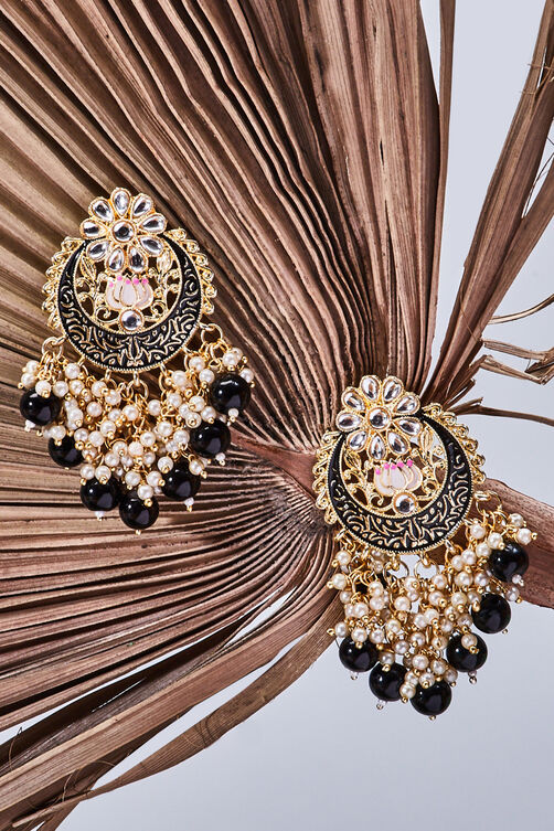 Black Metal Brass Earrings image number 4