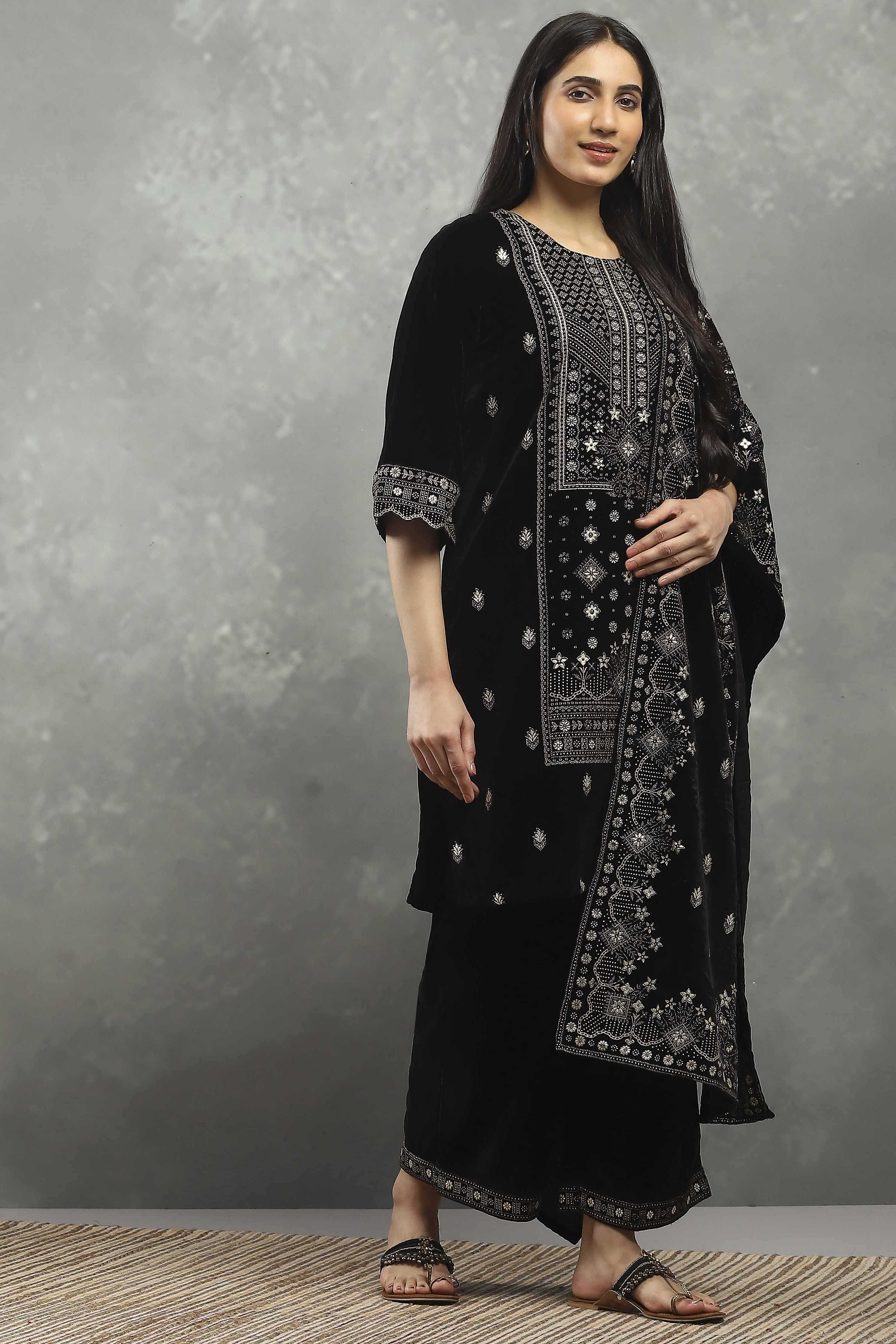 Black Polyester Printed Straight Suit Set image number 5