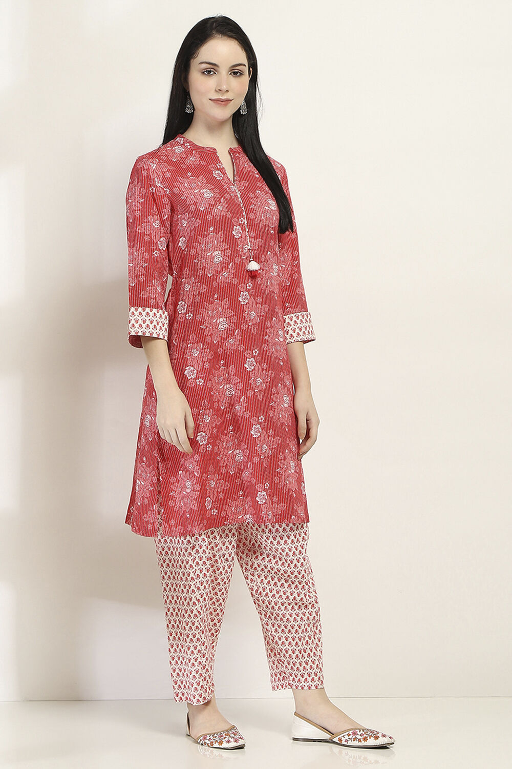 Red Cotton Printed Straight Kurta Set image number 5