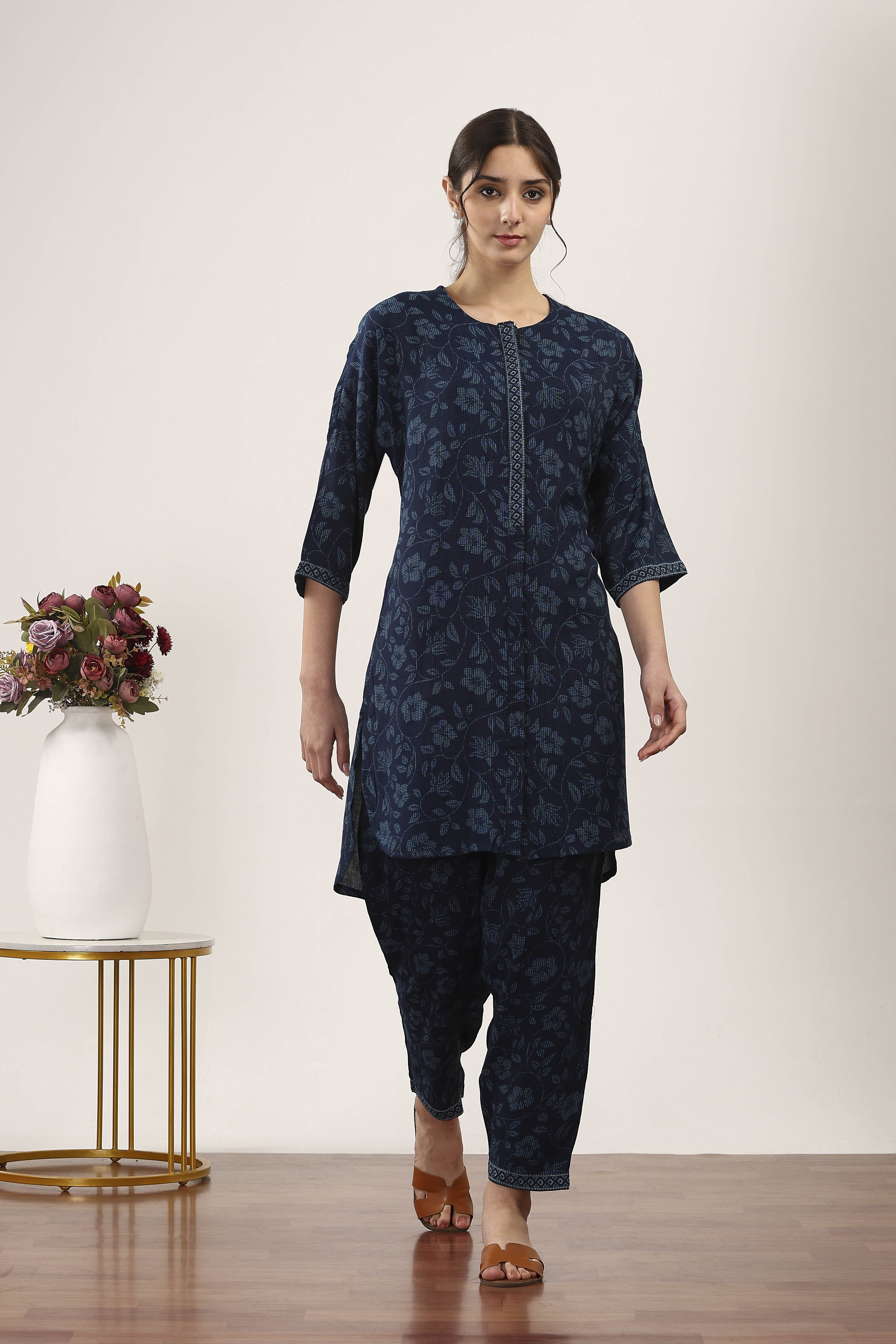 Blue Viscose Polyester Viscose Rayon Kurta Pants Set image number 6