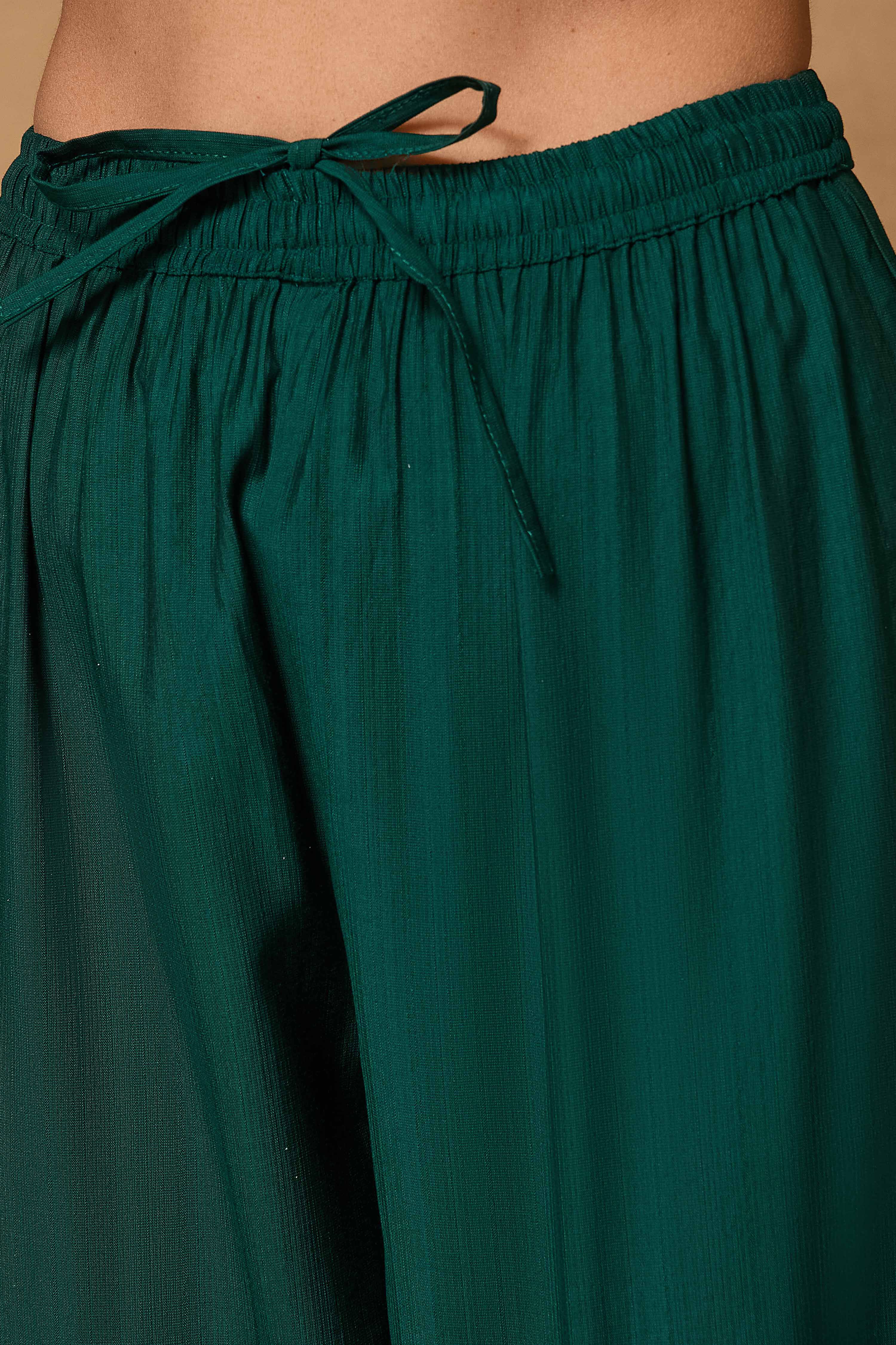 Green Viscose Blend A-Line Solid Suit Set image number 2