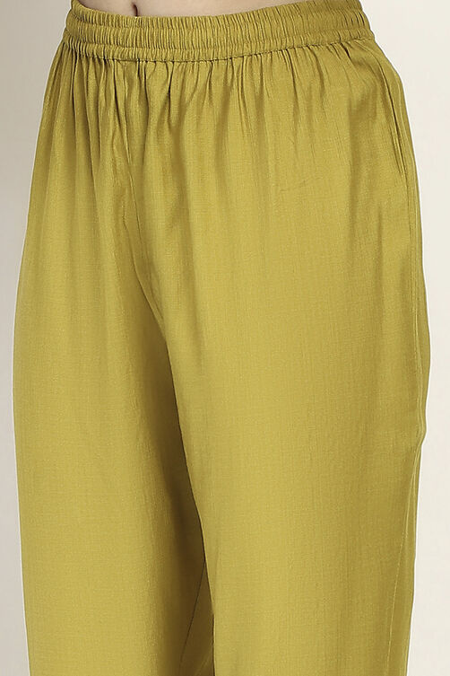 Lime Viscose Blend Straight Set image number 2