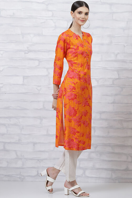 Yellow LIVA Straight Kurta image number 3