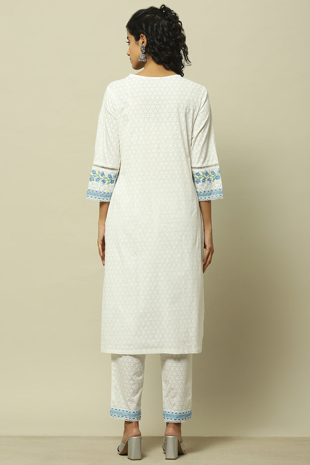 White Cambric Floral Printed Straight Kurta Set image number 5