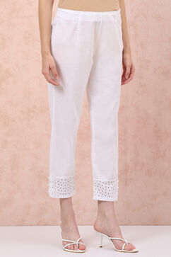 White Solid Slim Pants image number 3