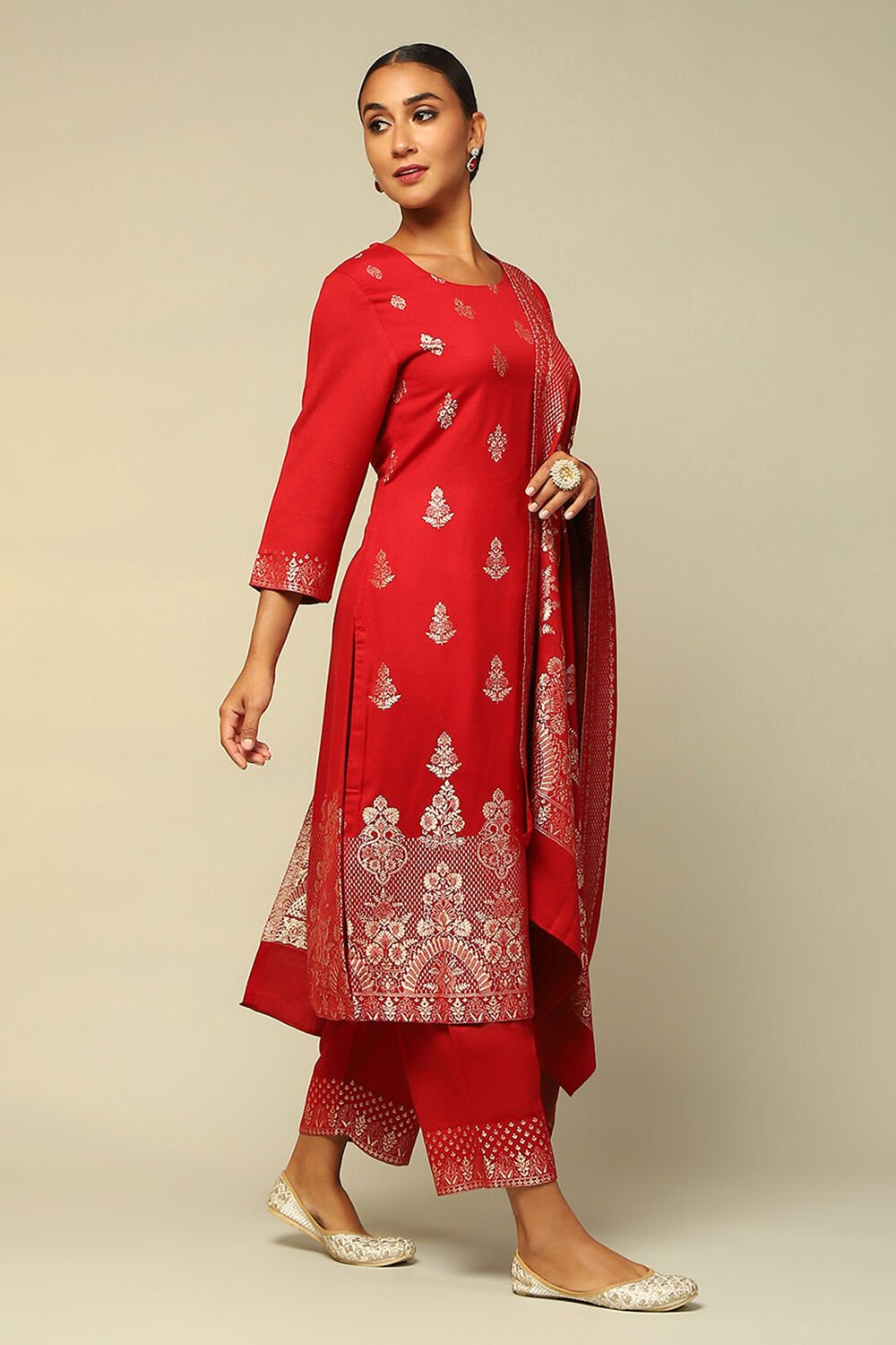 Red Acrylic Straight Yarn Dyed Kurta Palazzo Suit Set image number 5