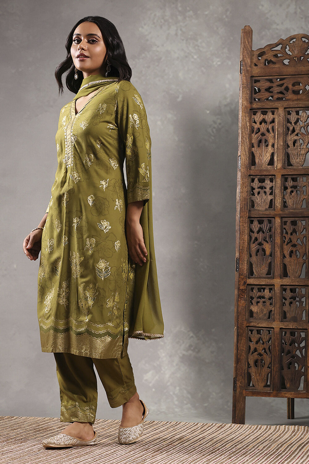 Lime Viscose Rayon Printed Straight Suit Set image number 3
