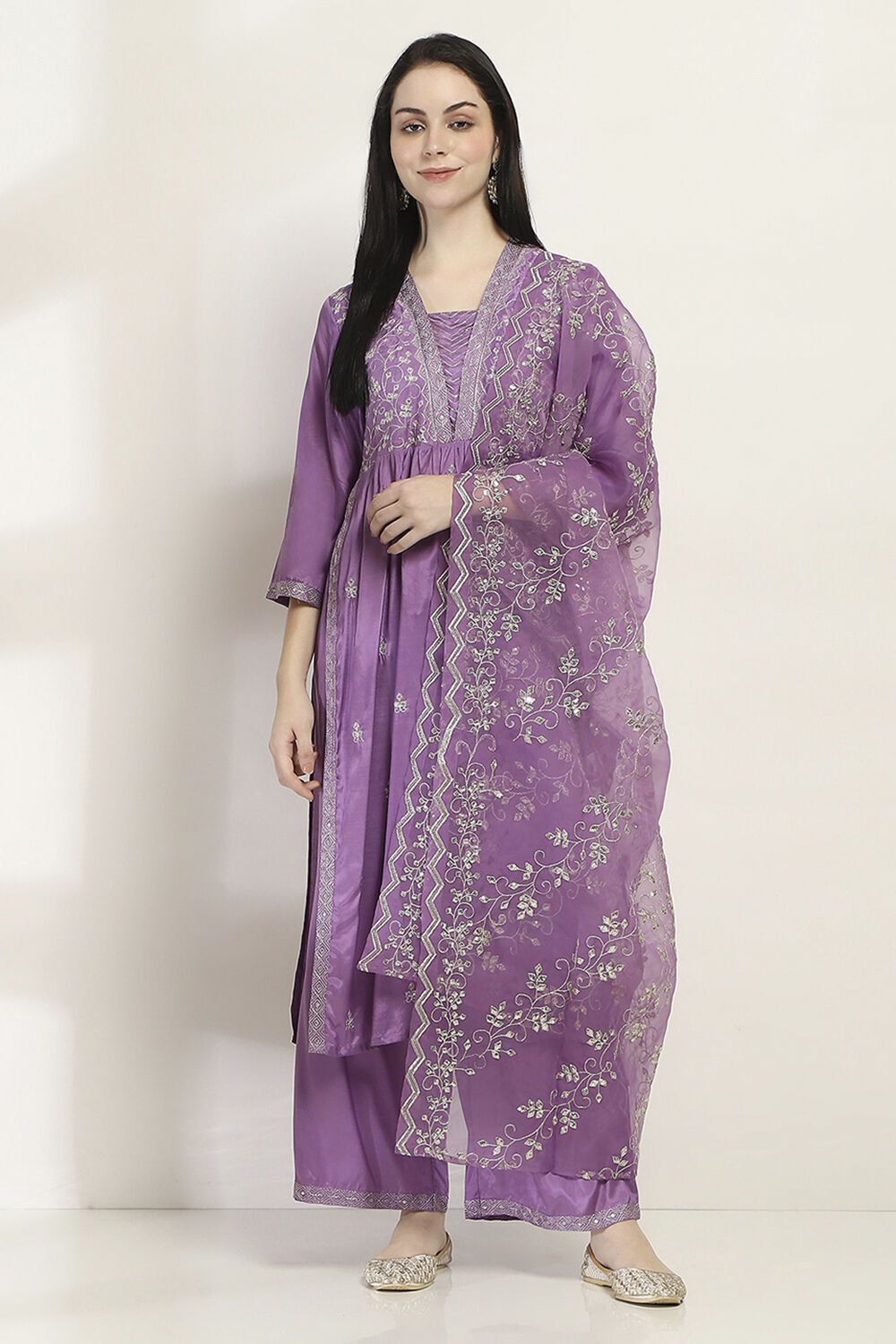 Lavender Viscose Gathered Set image number 6