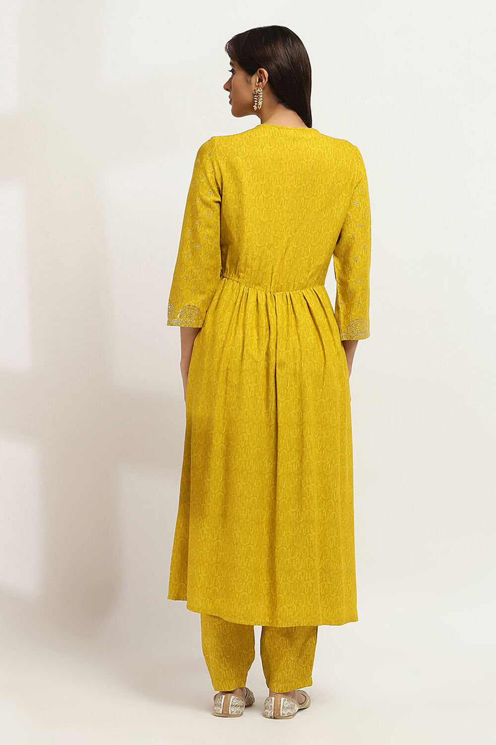 Yellow Rayon Slub Gathered Printed Kurta Palazzo Suit Set image number 4