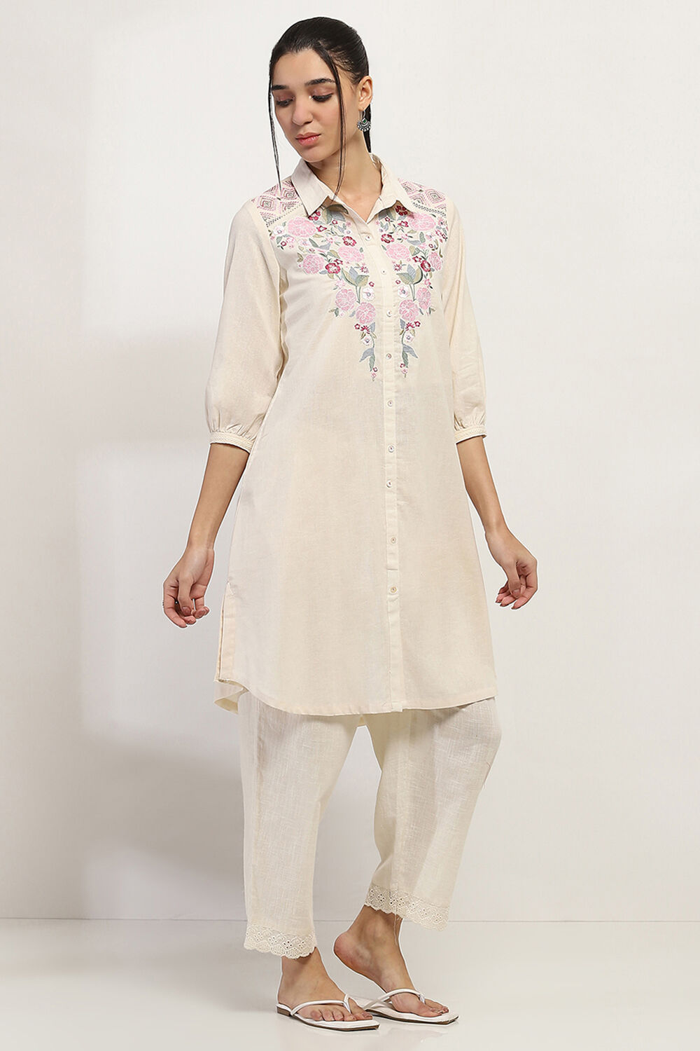 Ivory Cotton Blend Straight Kurta image number 4