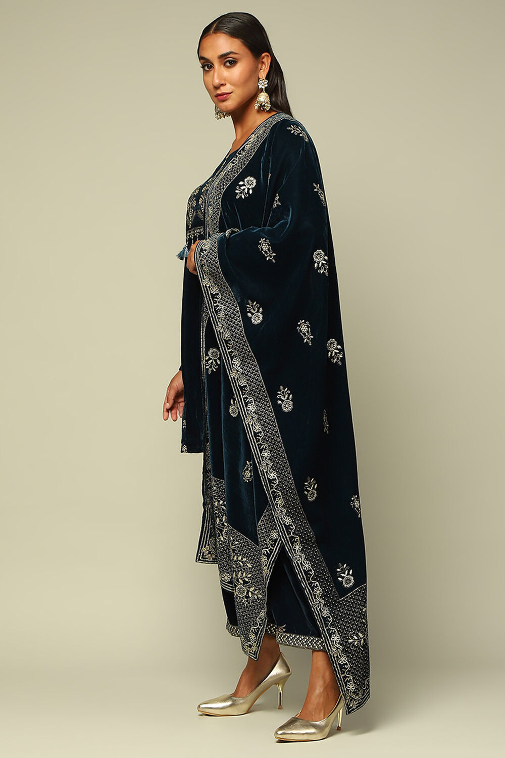 Teal Blue Poly Velvet A-Line Printed Kurta Salwar Suit Set image number 3