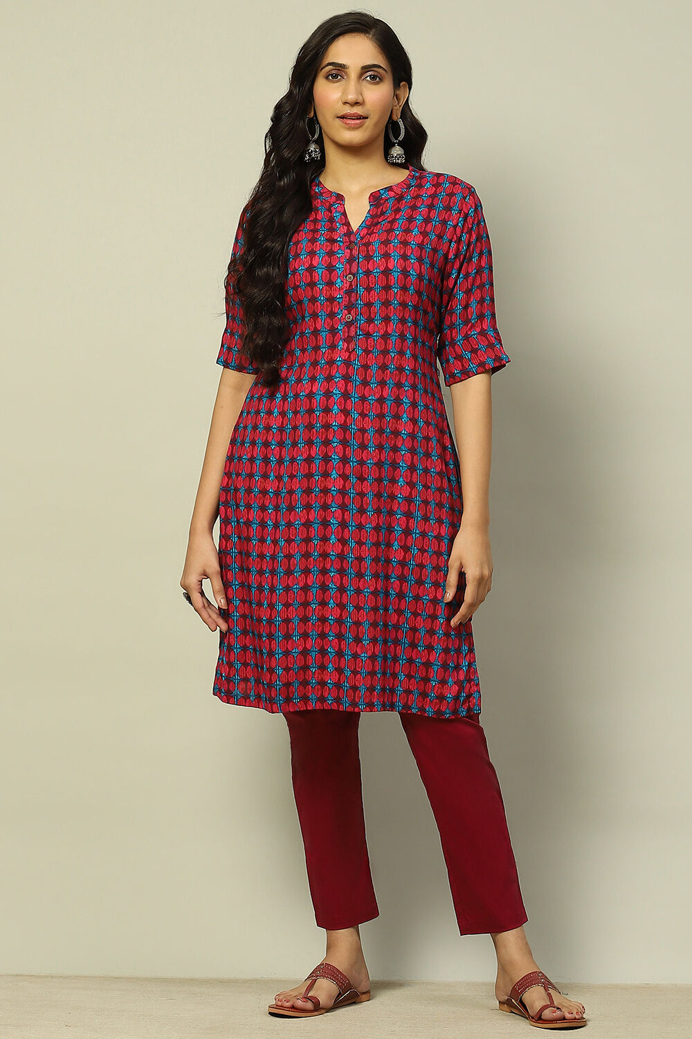 Magenta Geometric Printed Straight Kurta image number 5