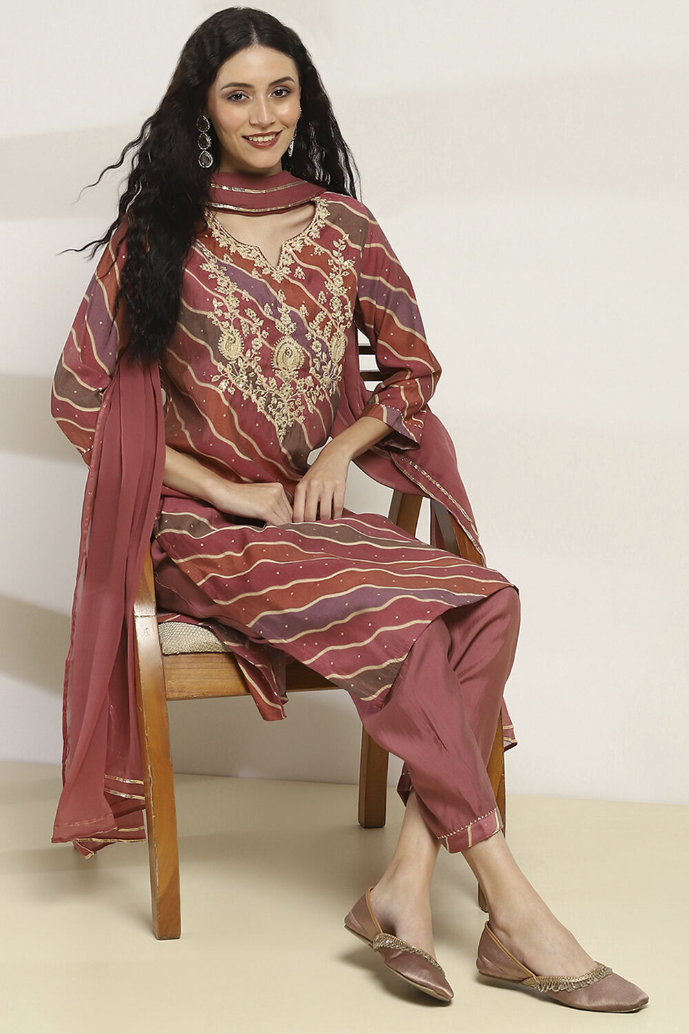 Olive Green Printed Straight Kurta Set image number 0