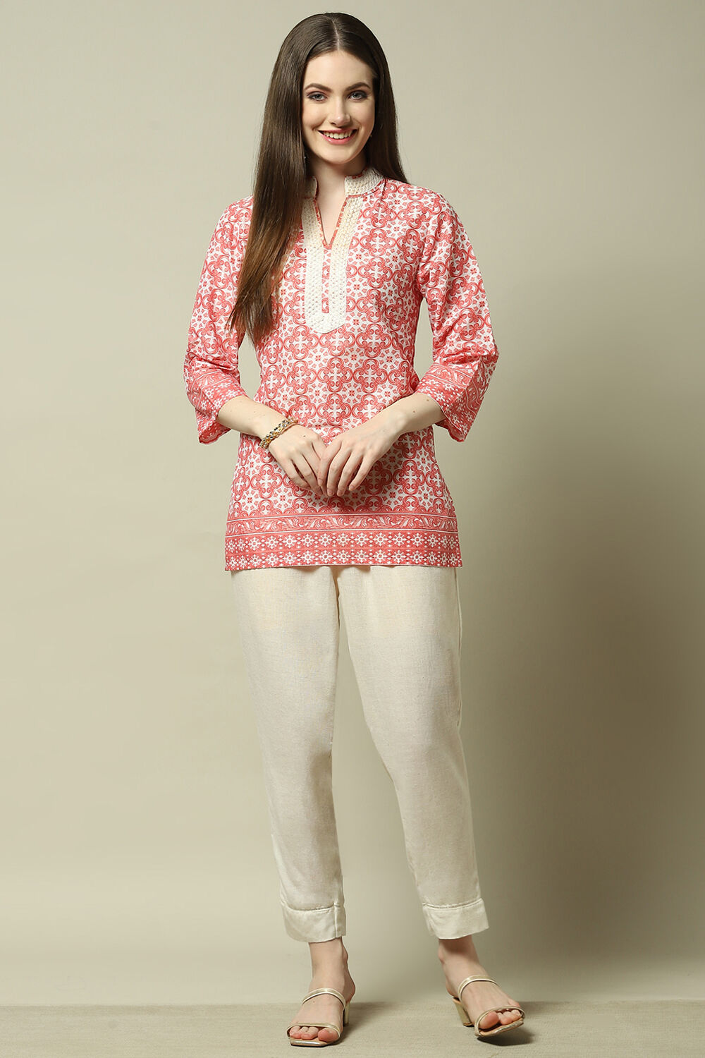 Off-White Cotton Solid Straight Fit Pants image number 0