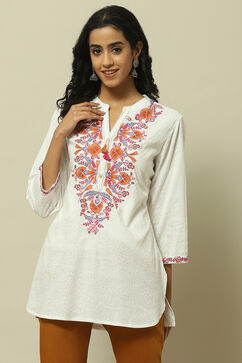White Printed Floral Detail Straight Indie Top image number 5