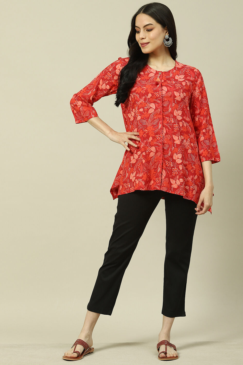 Red LIVA Indie Top image number 0