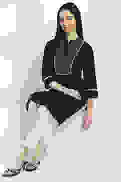 Black Solid Straight Kurta image number 0