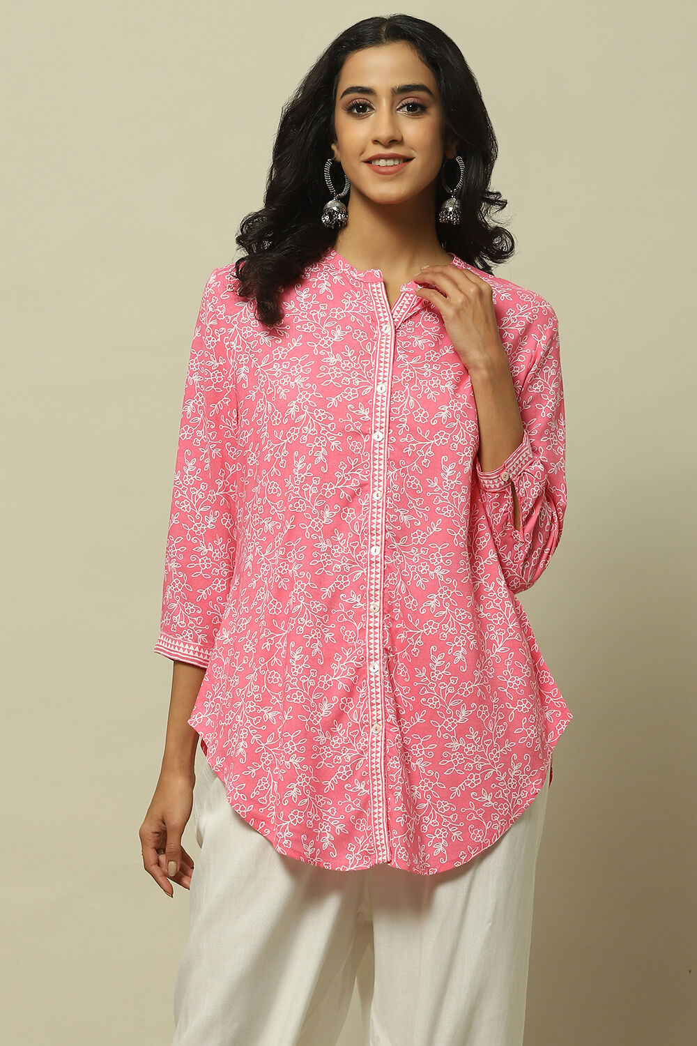Pink Floral Printed Straight Indie Top image number 5