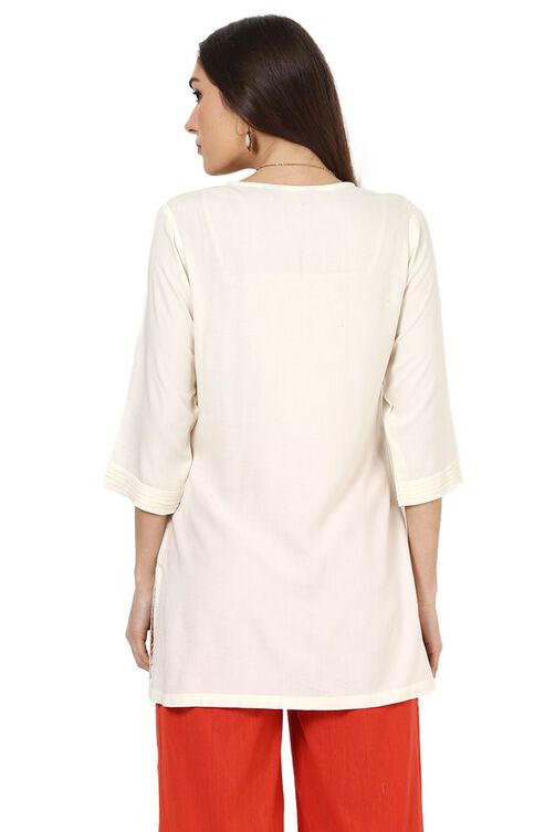 White Straight Viscose Rayon Indie Top image number 6
