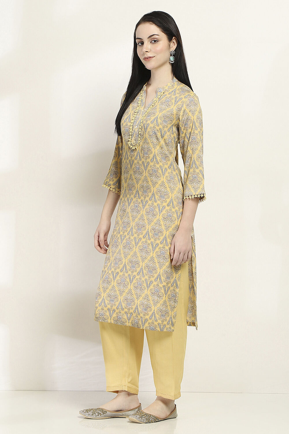 Yellow Printed Straight Kurta Set image number 3