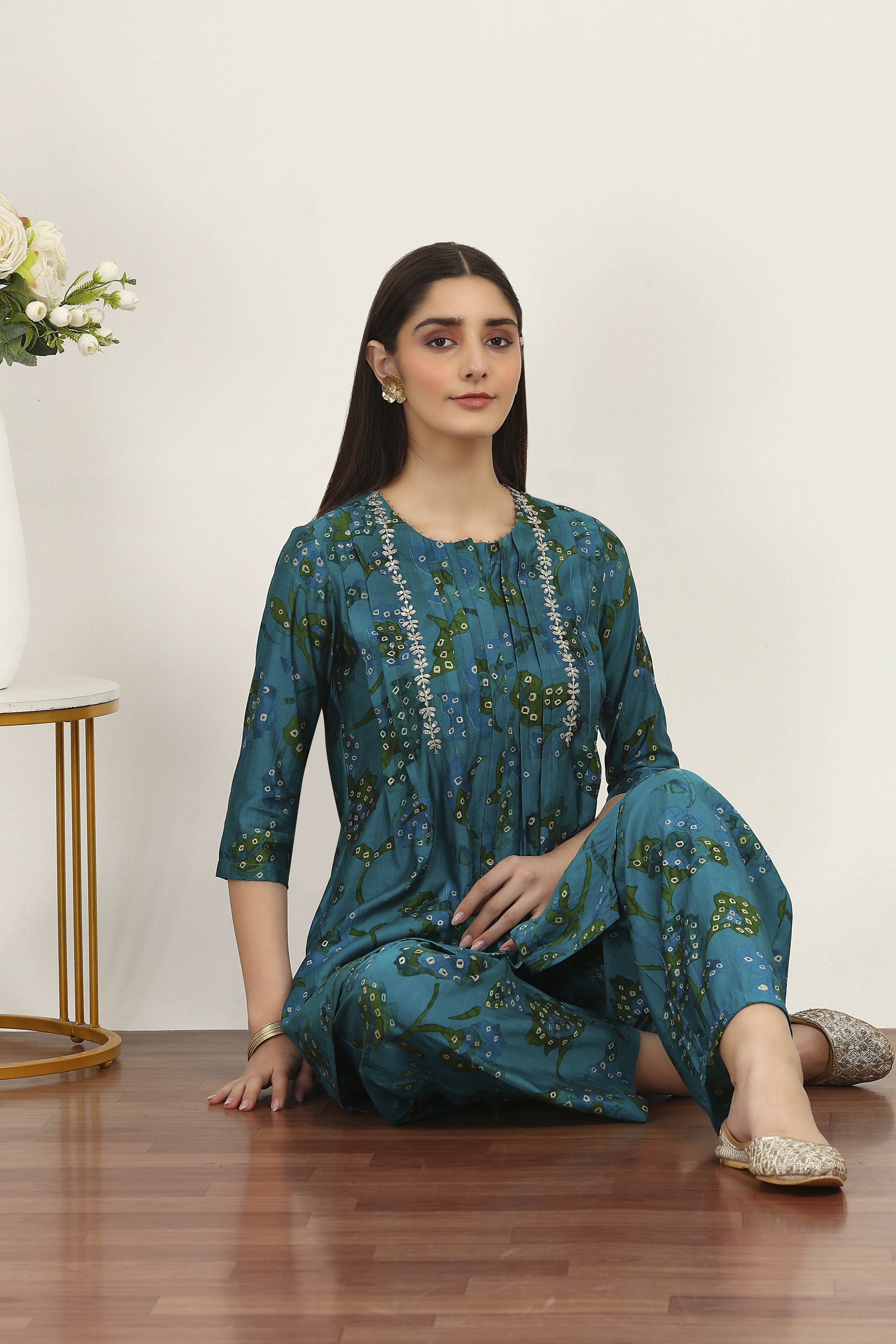Green Viscose Polyester Viscose Rayon Kurta Pants Set image number 0