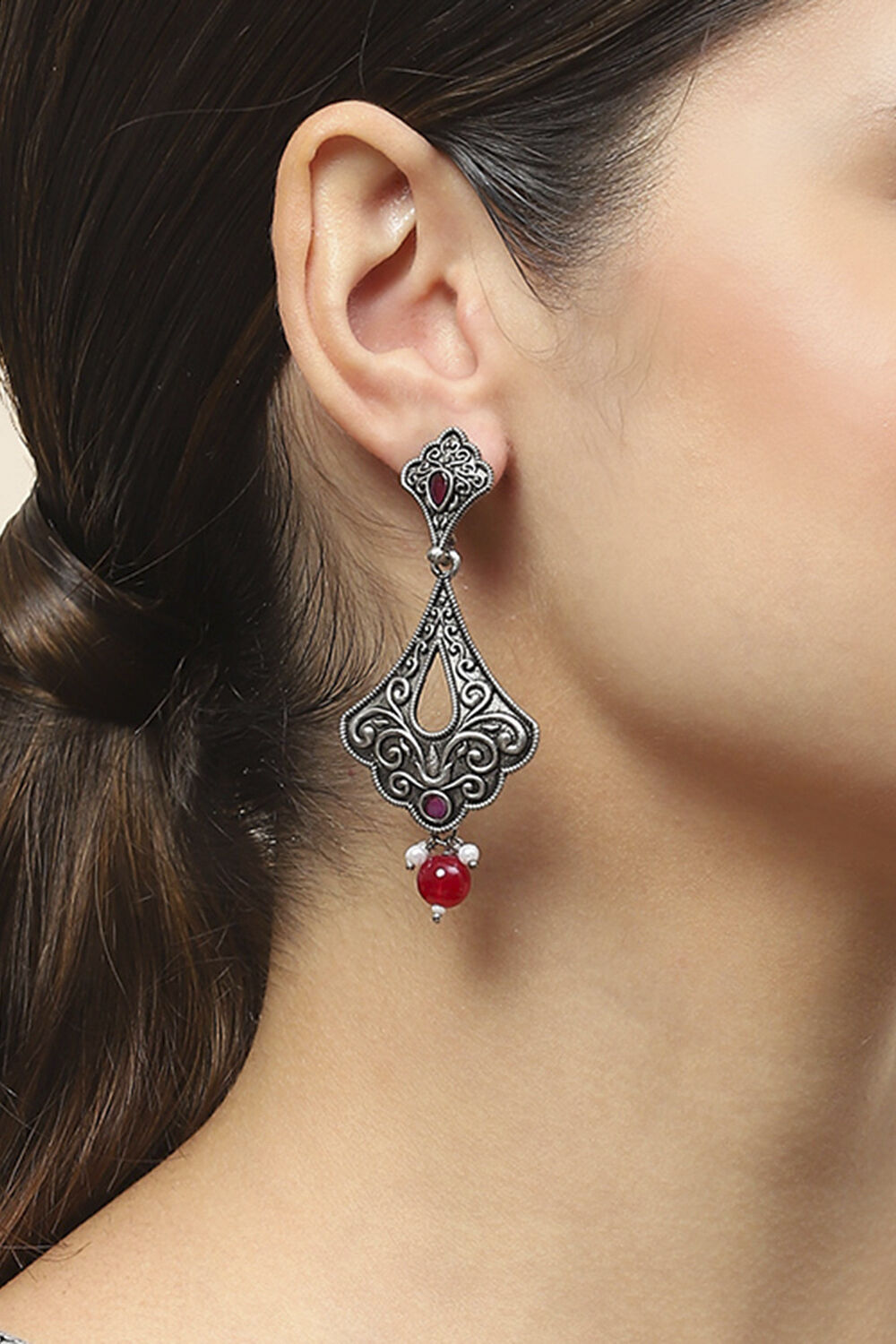 Red Oxidised Alloy Earrings image number 1