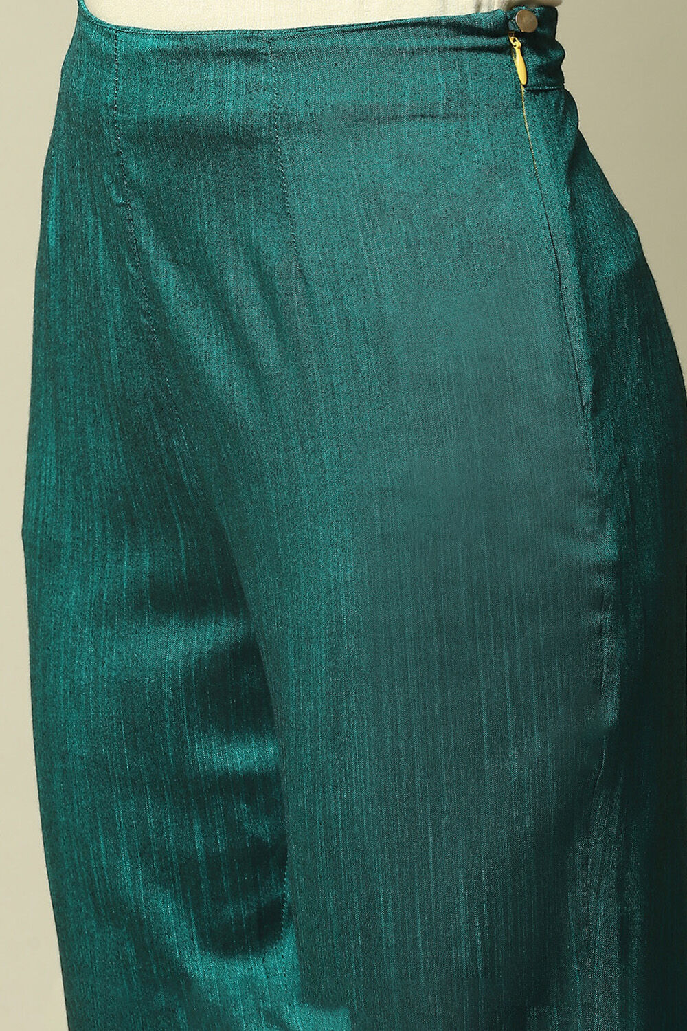 Green Poly Viscose Straight Printed Suit set image number 2