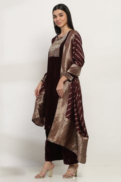 Wine Poly Velvet Straight Solid Kurta Palazzo Suit Set image number 3
