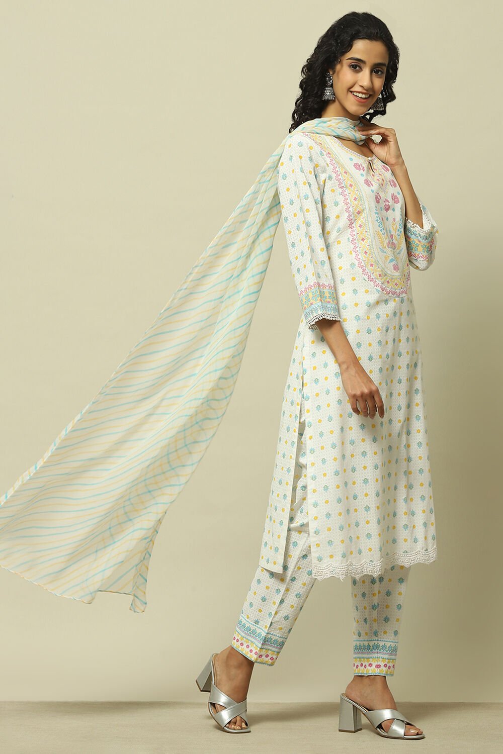 White Cambric Printed Straight Kurta & Pants Suit Set image number 6