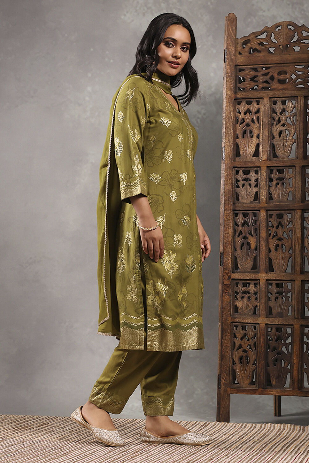 Lime Viscose Rayon Printed Straight Suit Set image number 5