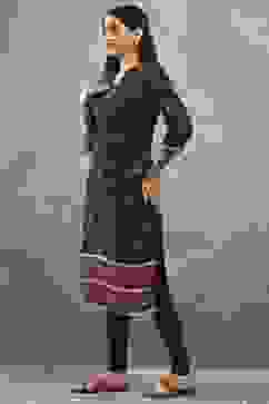 Black Viscose Straight Kurta Pants Set image number 3