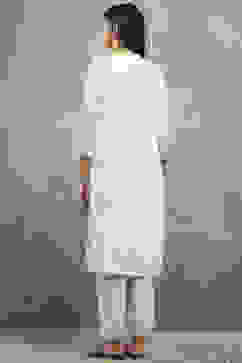 Off White Polyester Straight Kurta Pants Set image number 4