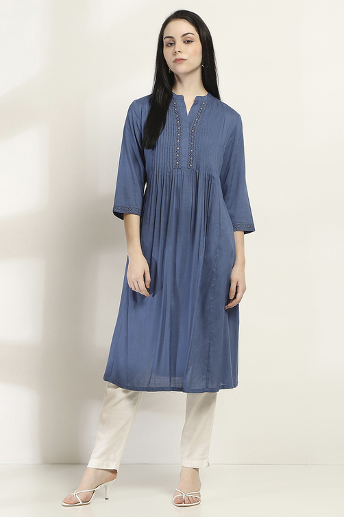Indigo Solid Flared Kurta image number 5