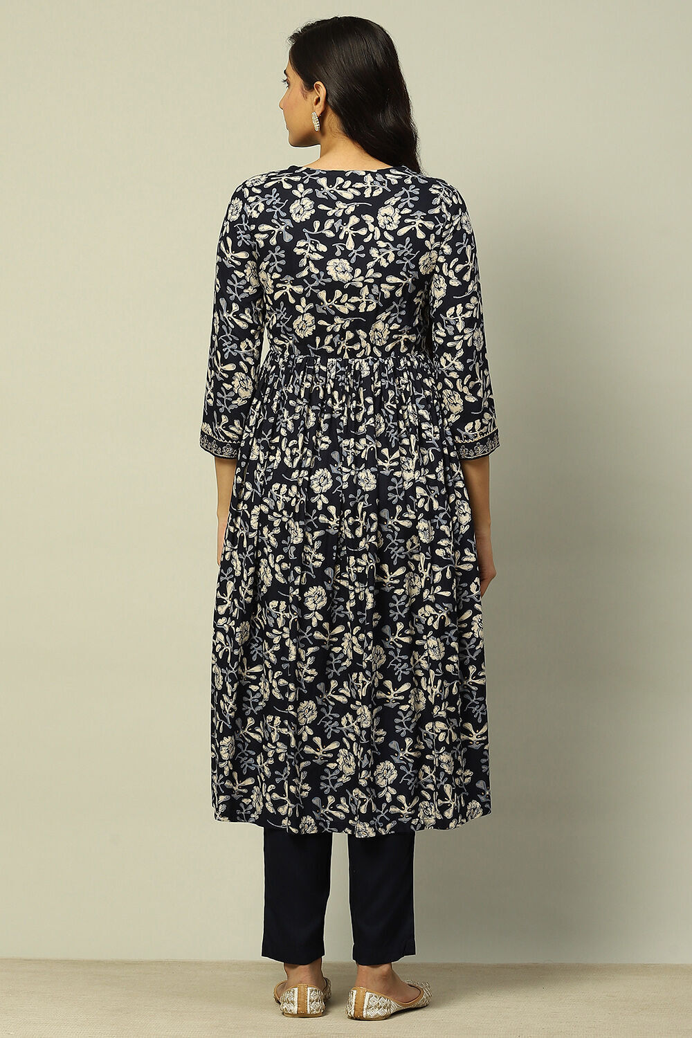 Indigo Viscose Rayon Gathered Set image number 4