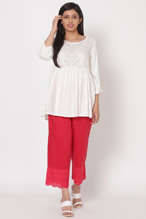 Off White Viscose And Rayon Indie Top image number 4