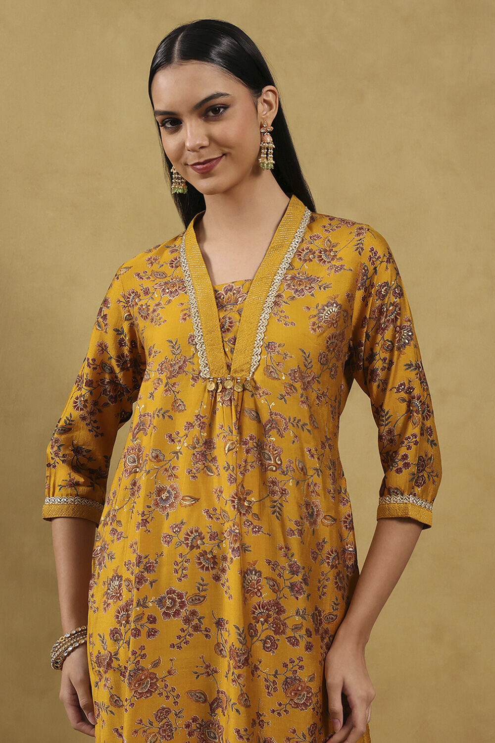 Pink Viscose Blend Printed Straight Suit Set image number 2