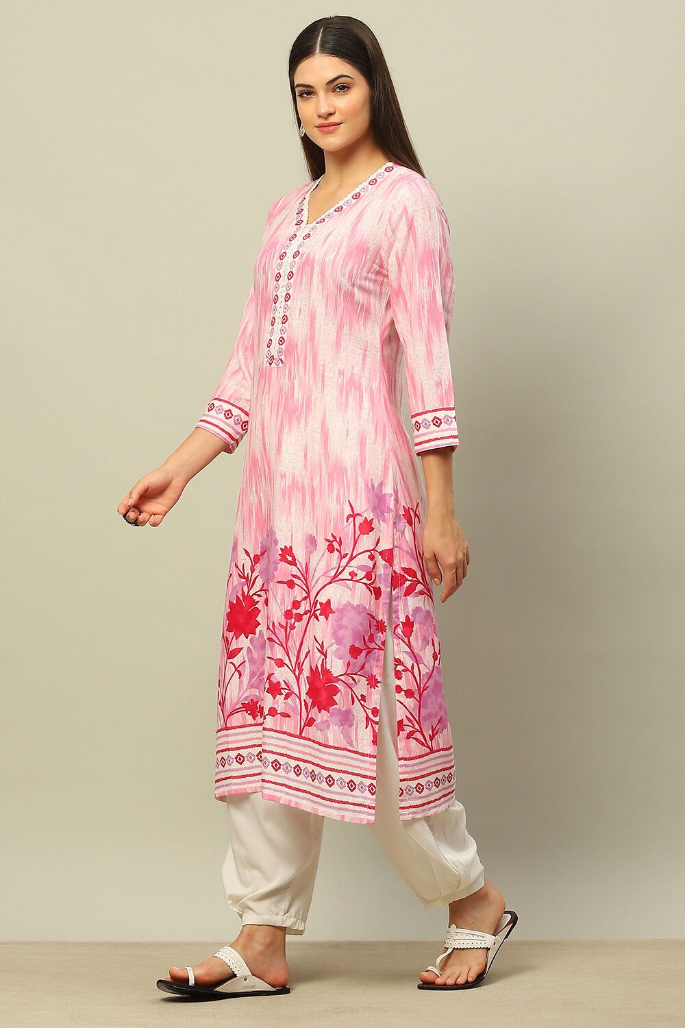 Pink Rayon Printed Straight Kurta image number 2