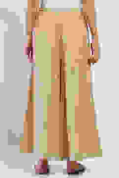 Gold-Toned Solid Flared Palazzos image number 4