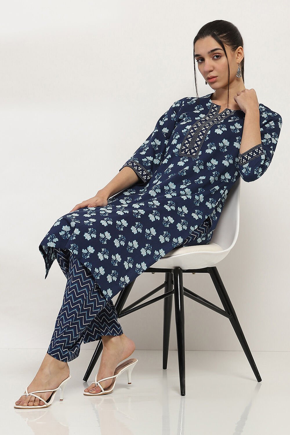 Indigo Cotton Printed Regular Pants image number 0