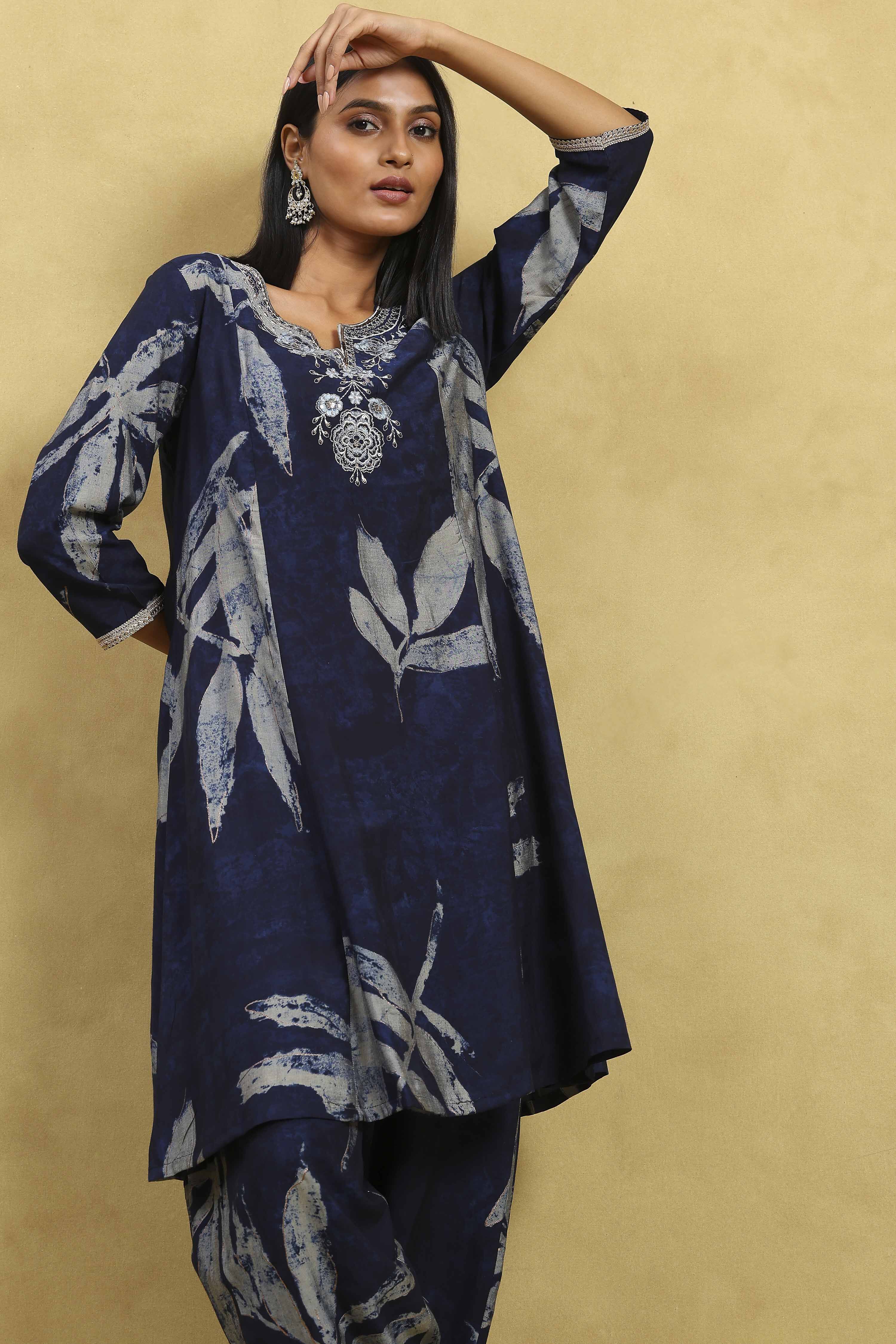 Indigo Blue Viscose Blend Printed Kalidar Kurta Pants Set image number 7