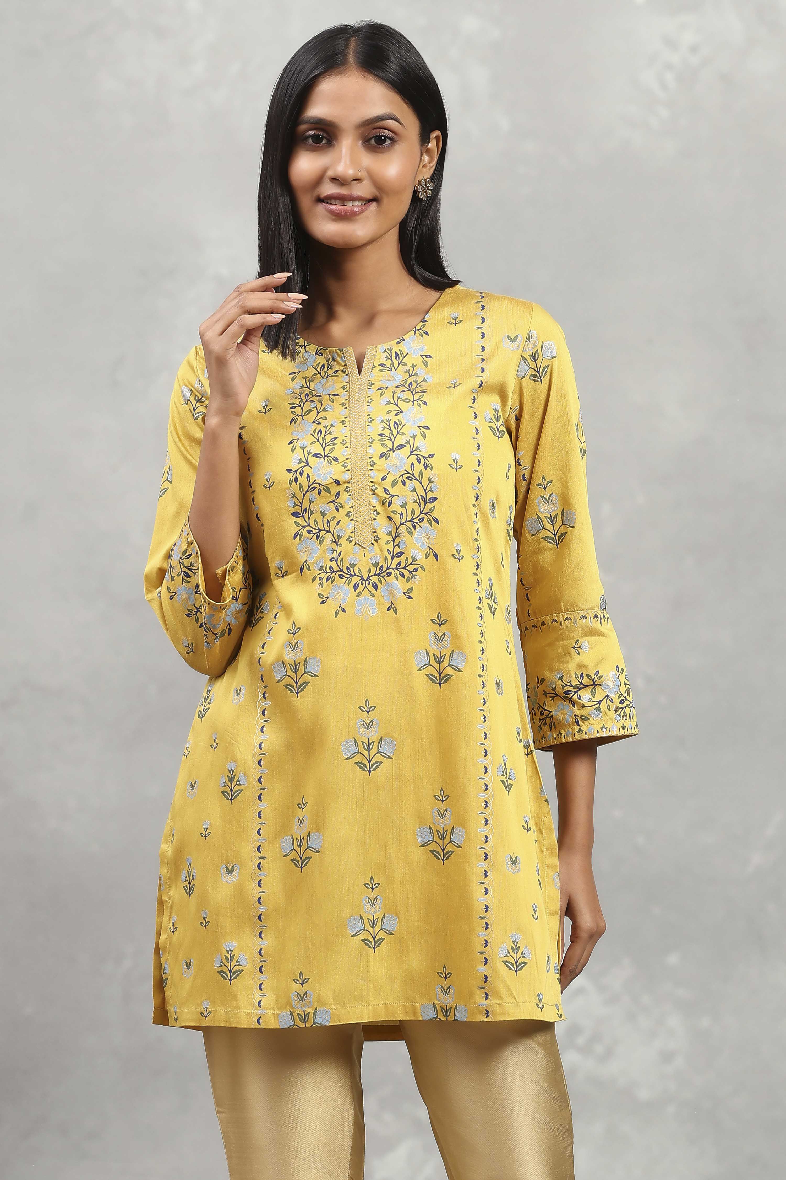 Yellow Viscose Blend Printed Straight Top image number 5