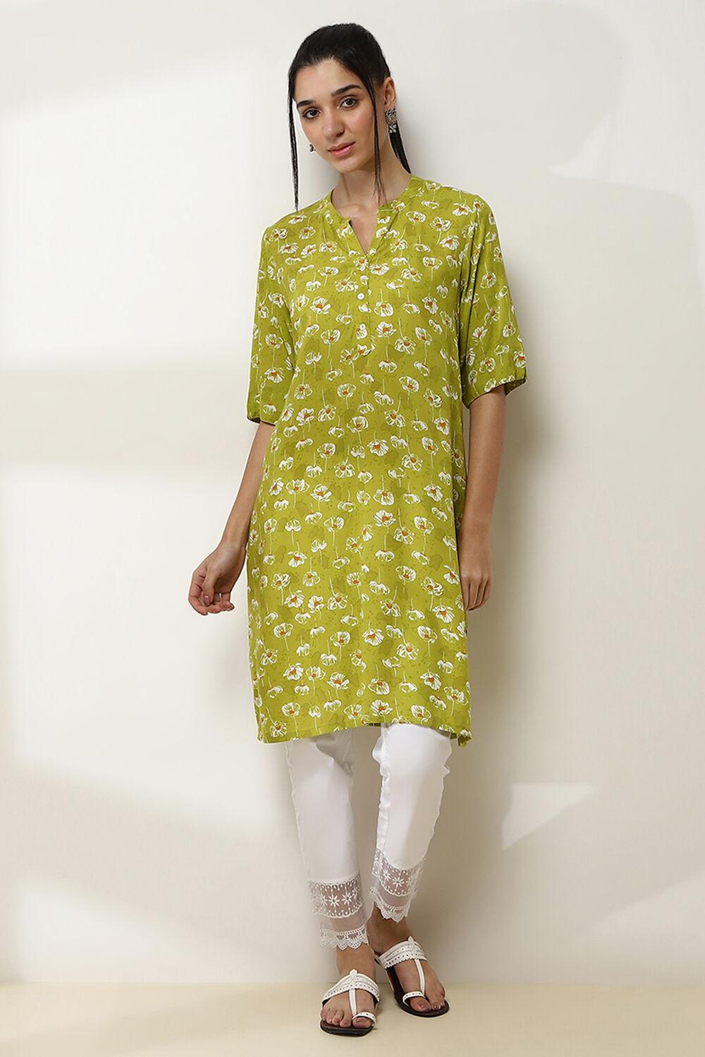 Green Floral Printed Straight Kurta image number 5
