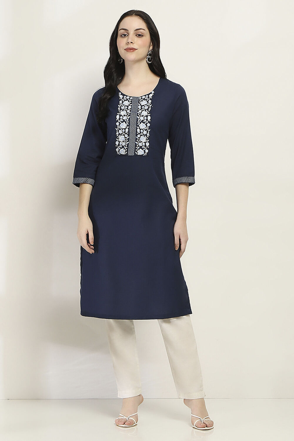 Indigo Cotton Blend Straight Kurta image number 5