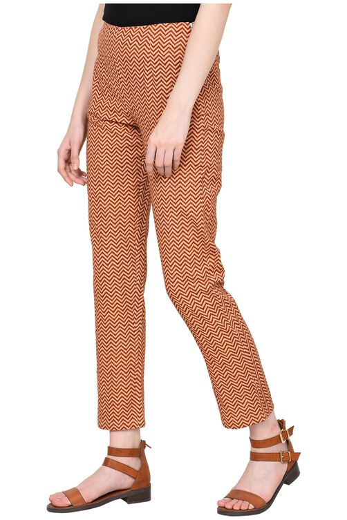 Rangriti Maroon Cotton Slim Pants image number 2