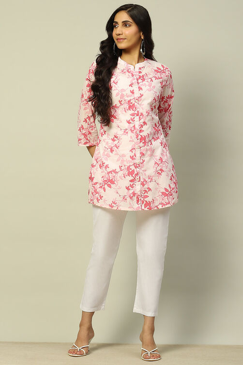 Pink Cotton Floral Printed Straight Indie Top image number 0