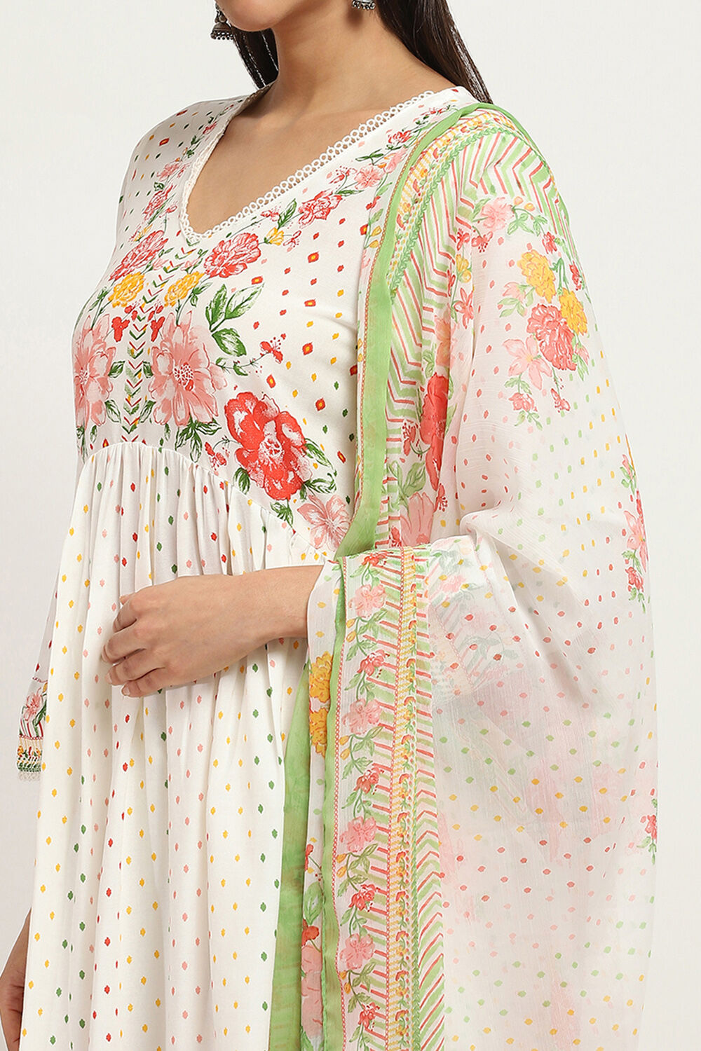 White Viscose Rayon Gathered Set image number 1