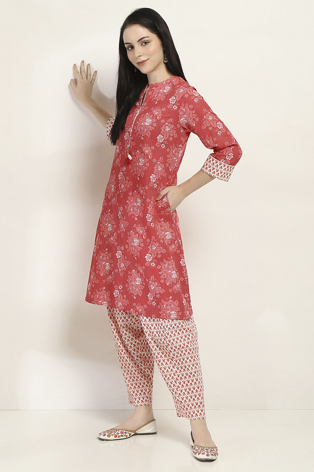 Red Cotton Printed Straight Kurta Set image number 0