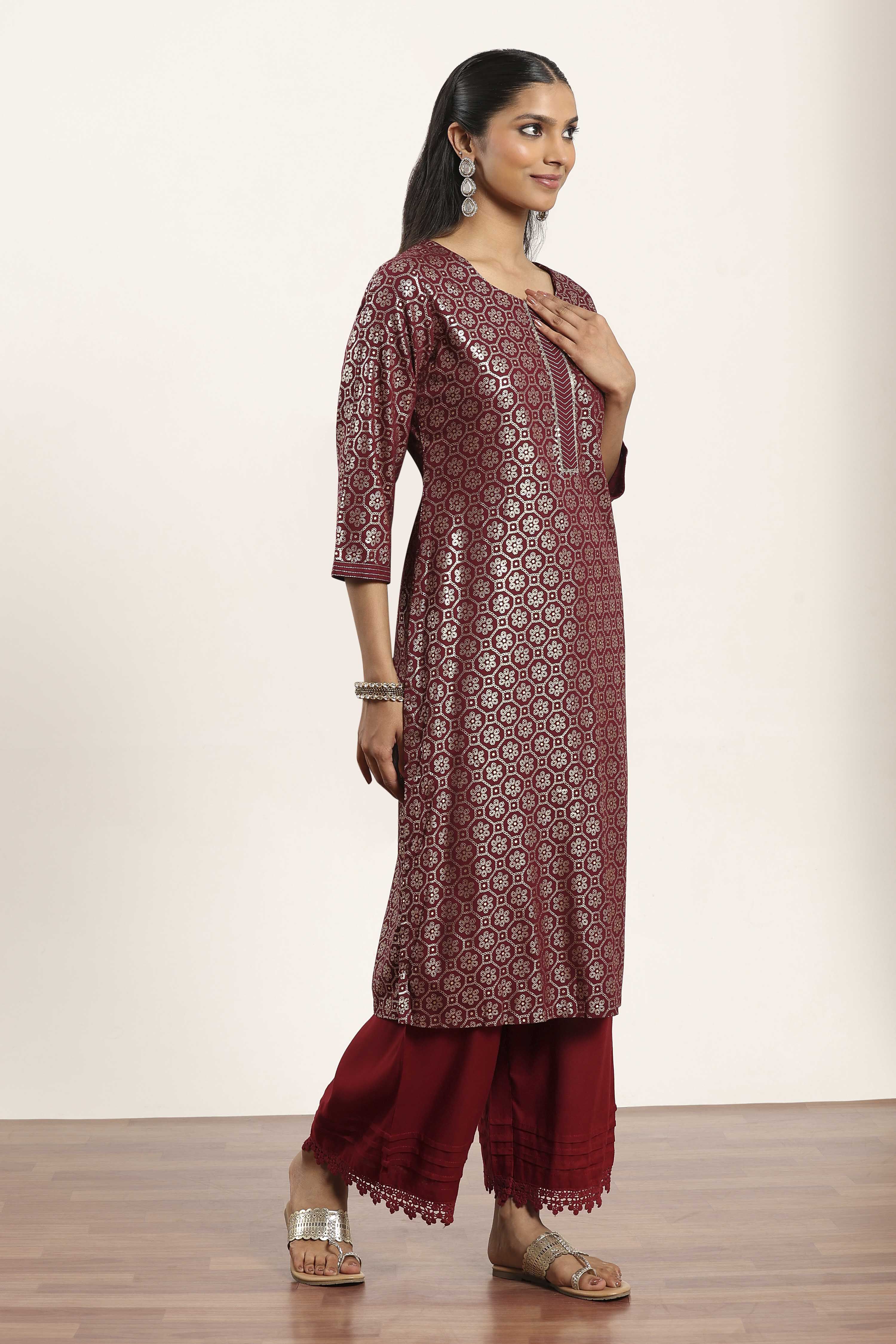 Maroon Viscose Rayon Straight Kurta Pants Set image number 5